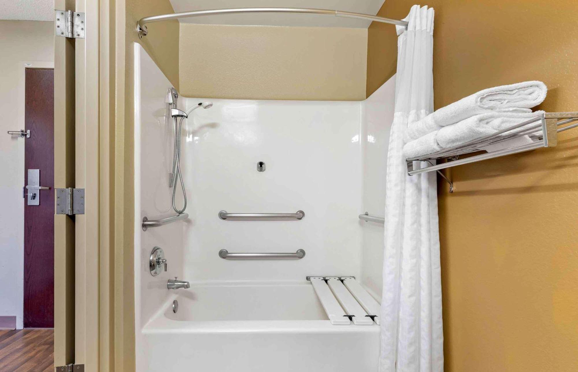 Extended Stay America Suites - Chicago - Lombard - Yorktown Center Exterior photo