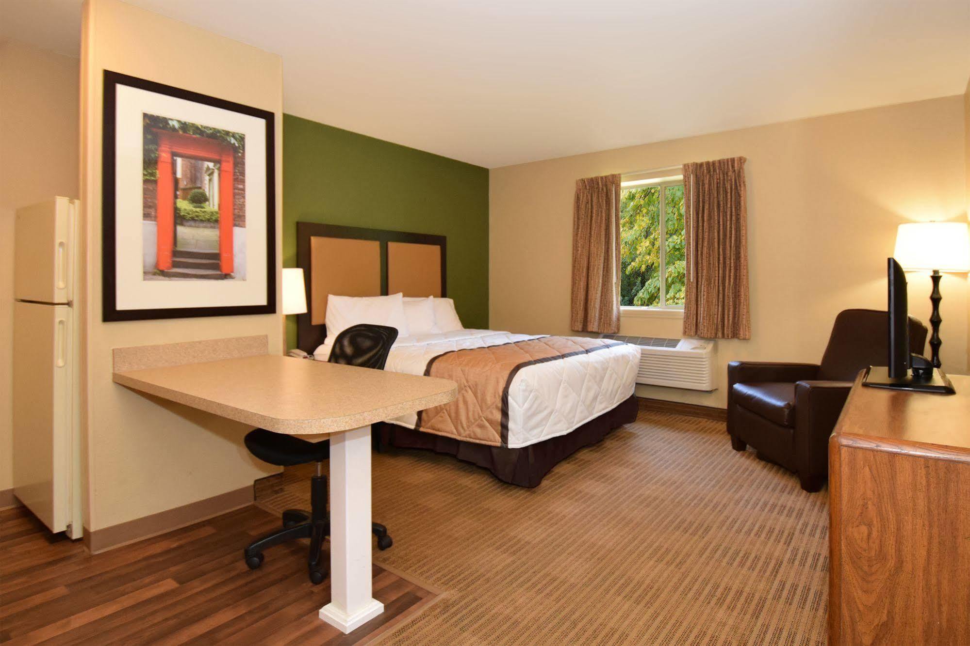 Extended Stay America Suites - Chicago - Lombard - Yorktown Center Exterior photo